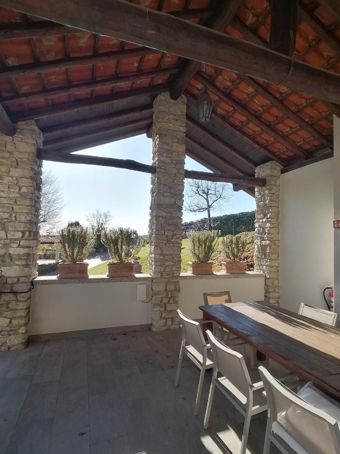 Casale Raffaello B&B Como Albese Con Cassano Exterior foto